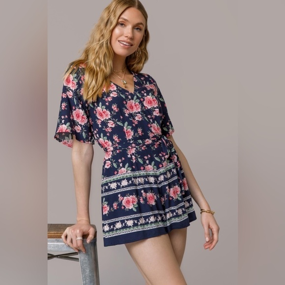 NWT Tess Floral Border Print Surplice Romper - Picture 3 of 6